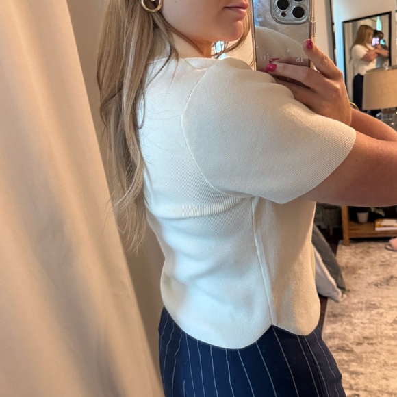 Chic Cream Short Sleeve Cardigan with Gold Buttons Old Money Style Workwear - Picture 4 of 8